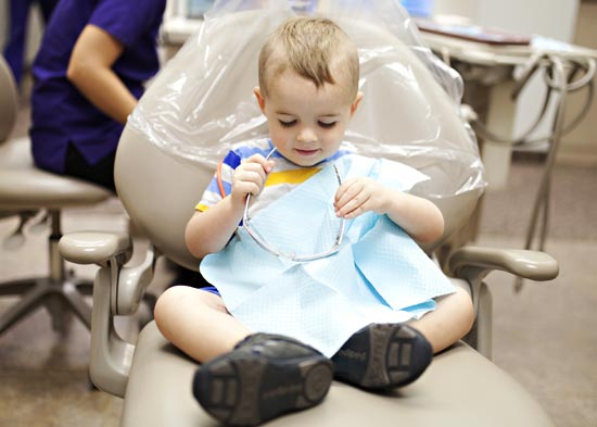 bambino dal dentista